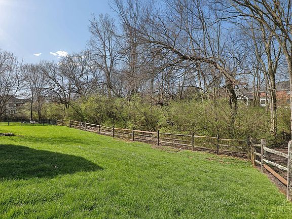 5th image of 8451 Beckett Pointe Dr