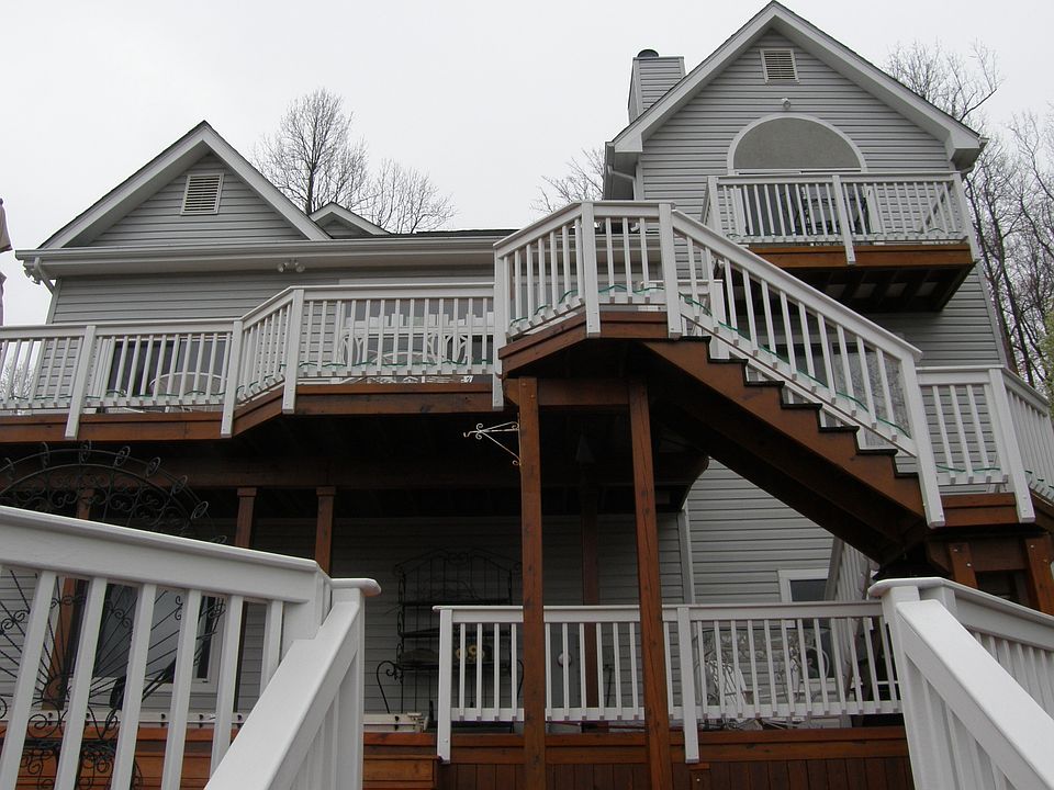 1st image of 6735 Christopher Dr