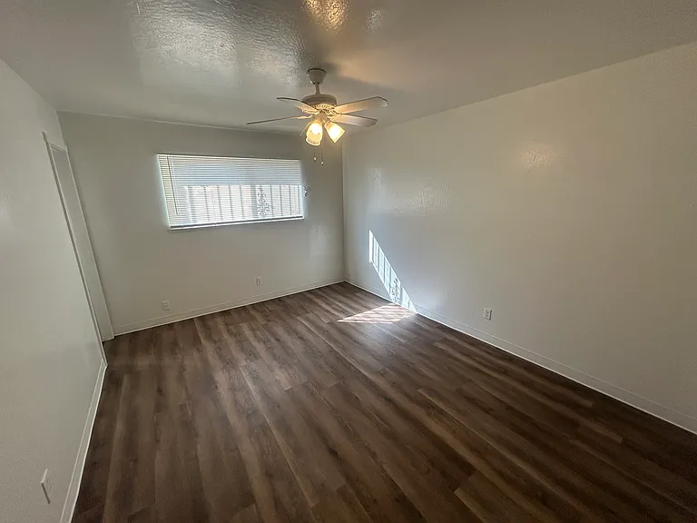 4694 N Holt Ave — Photo 8