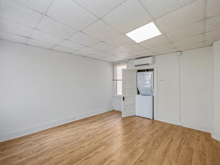 111 W 29th St #3F — Photo 12