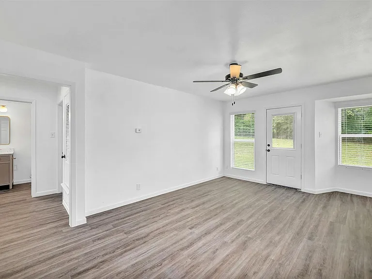 6506 King George Dr — Photo 6