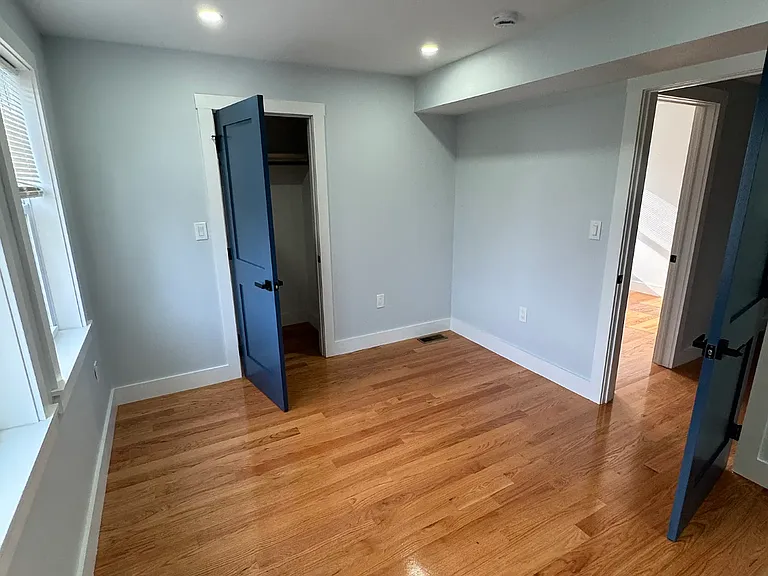 18 Montclair Ave #3 — Photo 6