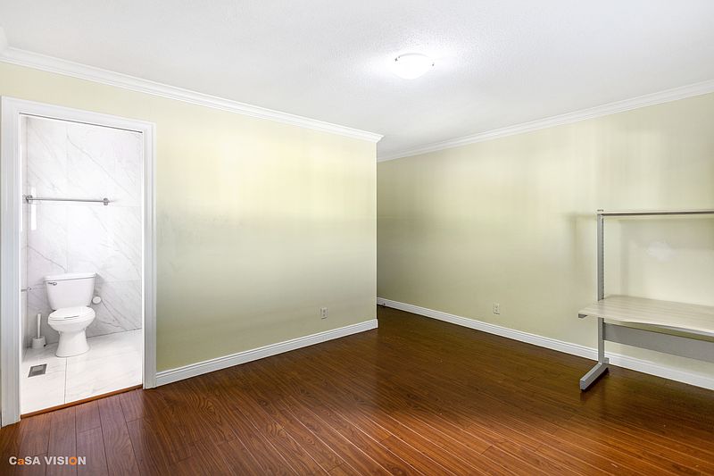 Vancouver House for rent - 3 Bedrooms — photo 10