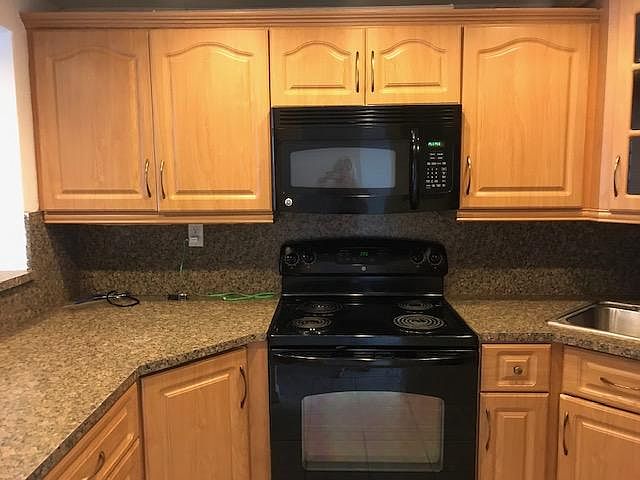 1st image of 3765 W 11th Ave