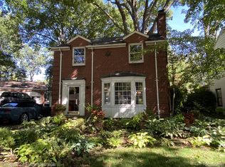 12 Byfield Ln, Dearborn, MI 48120