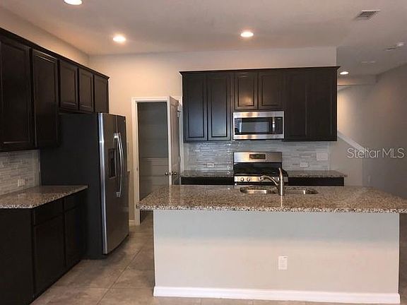 3rd image of 15711 Kinnow Mandarin Ln
