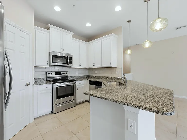 4304 Expedition Way — Photo 17