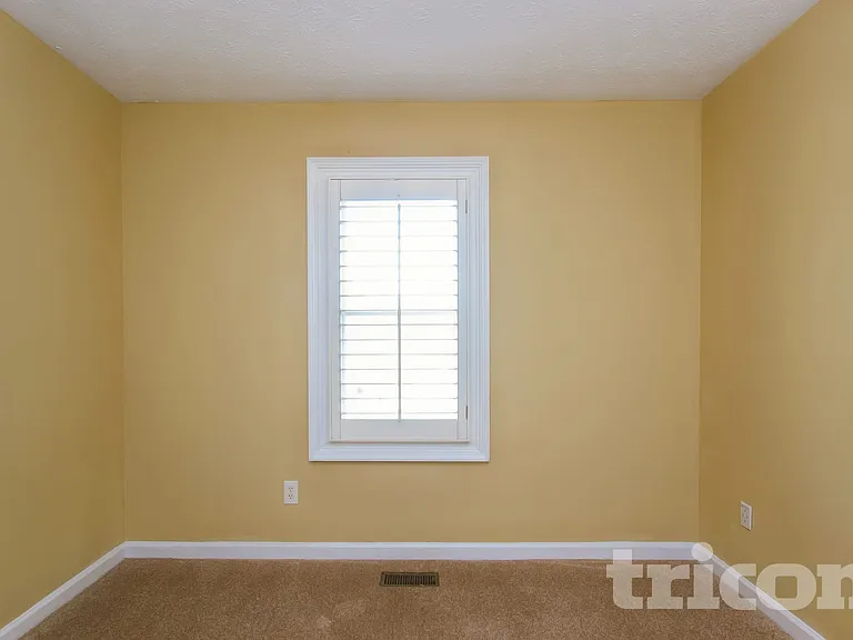 160 Eagle Glen Dr — Photo 12