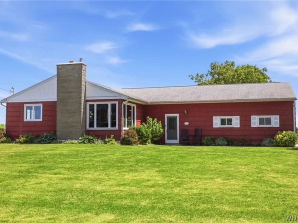 9099 Creek Rd, Batavia, NY 14020