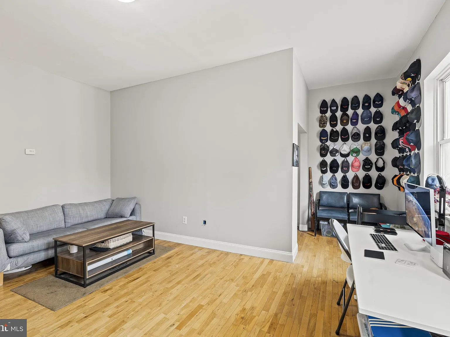 1 bed, 1200 sqft, $1,500 — Photo 3