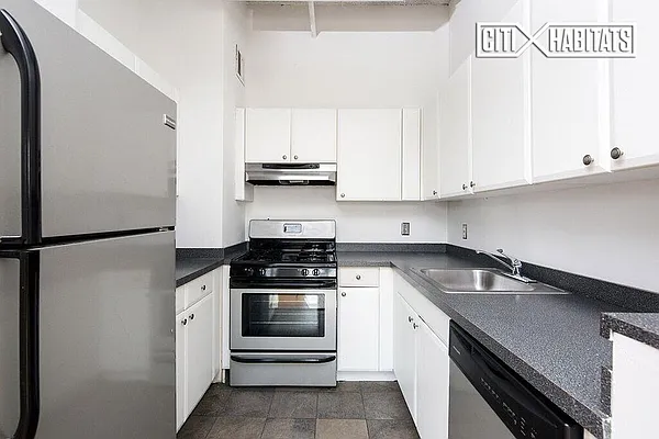 Rented by Citi Habitats | media 37