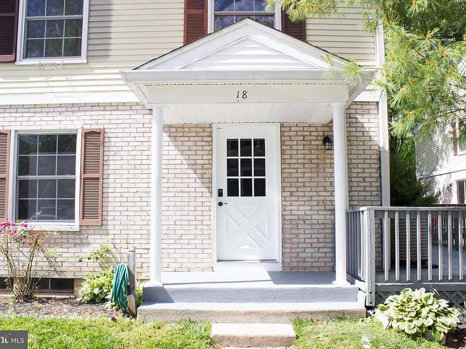 1st image of 18 Falls Chapel Way