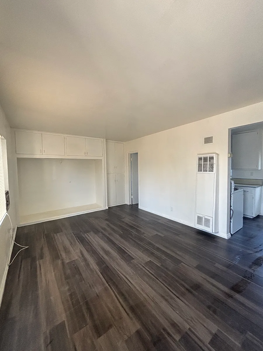 Building Photo - 579 Weber St #579