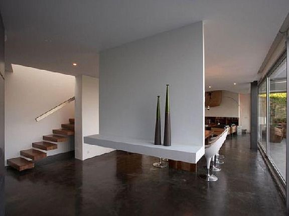 4th image of 2396 N Mountain Ave #3