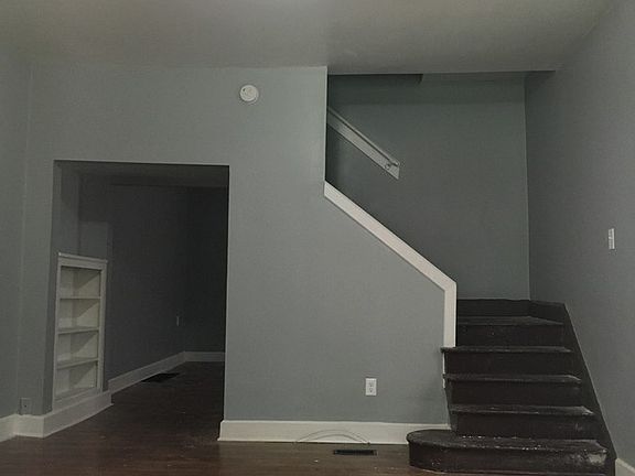 3rd image of 832 N Tuxedo St