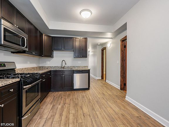 4th image of 3428 N Damen Ave #1