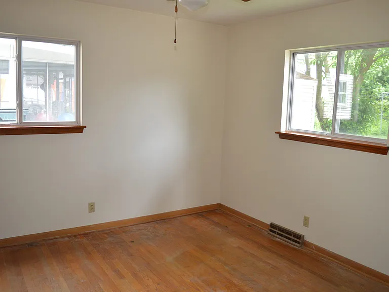 149 Leon St #1 — Photo 3