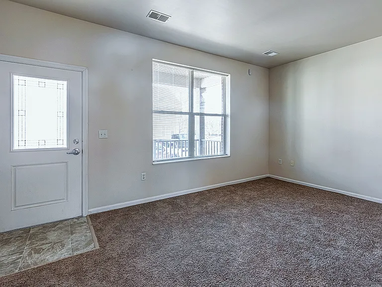 Fairfield Apartments — Photo 15