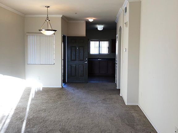 3rd image of 1941 S Pierpont Dr #2003