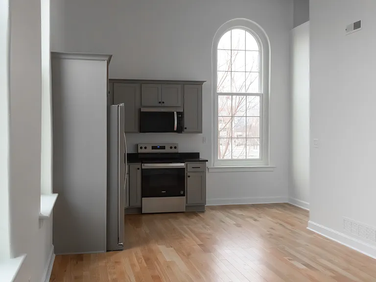 747 S 5th St #21 — Photo 3