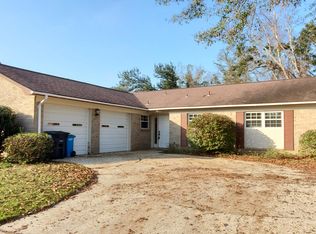 2719 English Dr, Ocean Springs, MS 39564