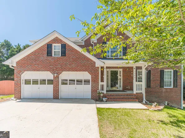 1545 Summit Pond Cir, Loganville, GA 30052