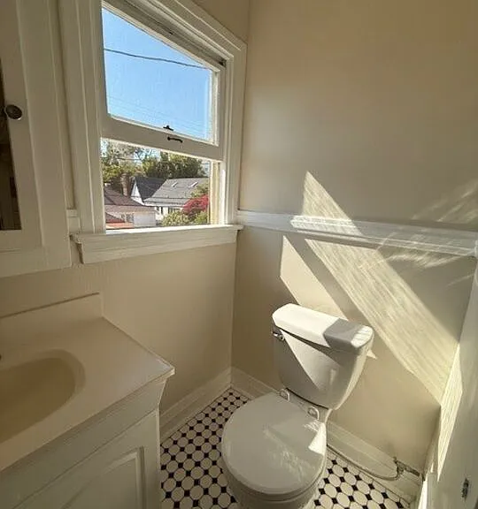 747 S Mansfield Ave #4 — Photo 18