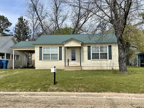 904 W 5th St, Mount Pleasant, TX 75455