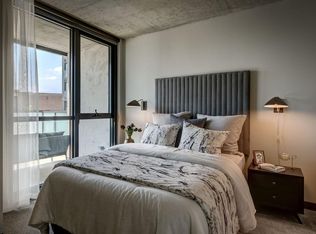 1350 W Randolph St #917, Chicago, IL 60607