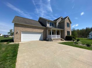 459 Maple Run Estates Blvd, Springville, IN 47462