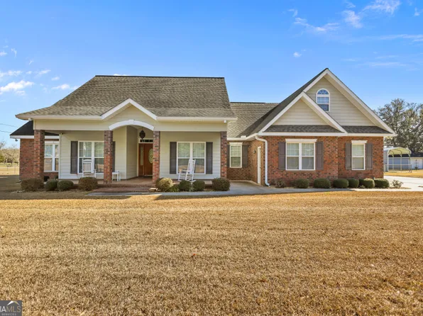 5560 Tara Rd, Waycross, GA 31503