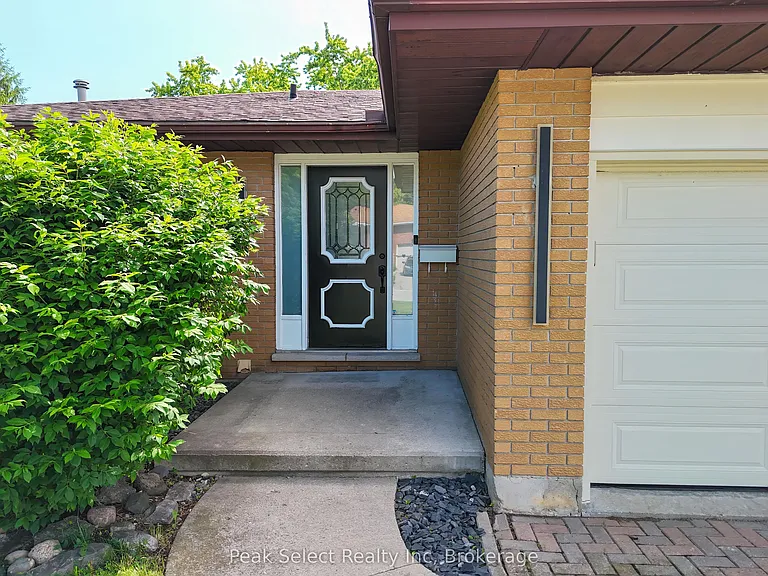7 Hillside Ct — Photo 5
