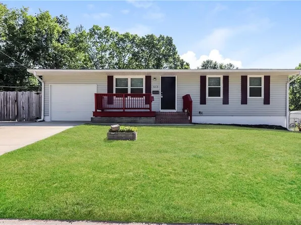613 N Cheyenne Dr, Independence, MO 64056