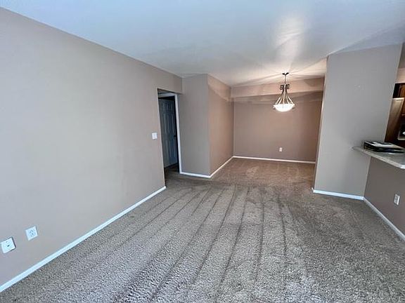 4th image of 244 Pinewood Dr #51