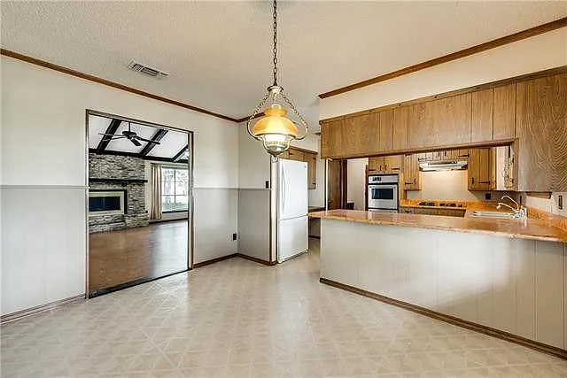 6413 Sundance Cir — Photo 2