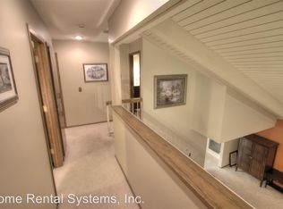 8629 Wood Cliff Rd, Bloomington, MN 55438