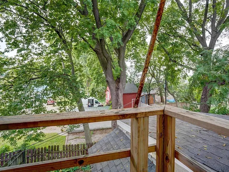 312 S Ingersoll St #1 — Photo 13
