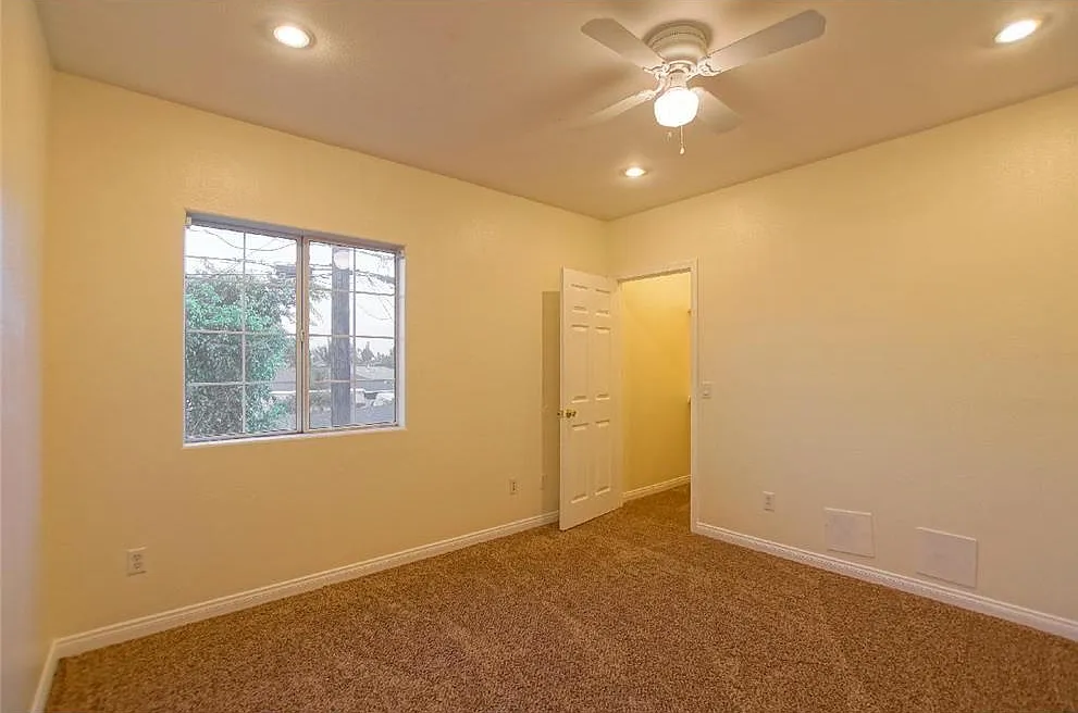Elmcroft Ave, Artesia — Photo 4