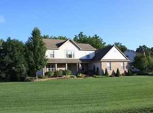 3031 Hunters Way, Pinckney, MI 48169