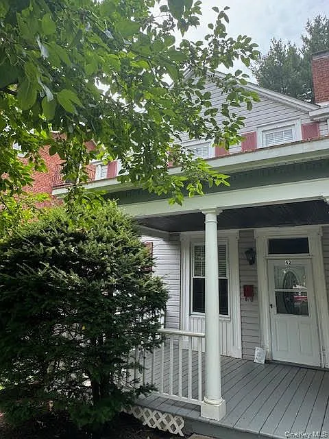 42-44 North St