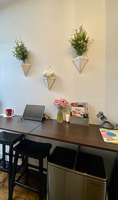 Rented by Mae Equities | media 7