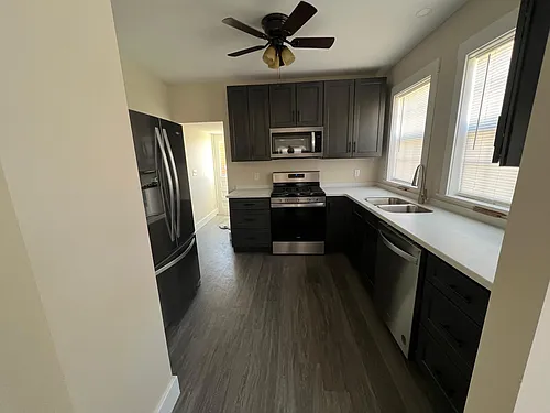 2402 Raspberry St #1 Photo 1