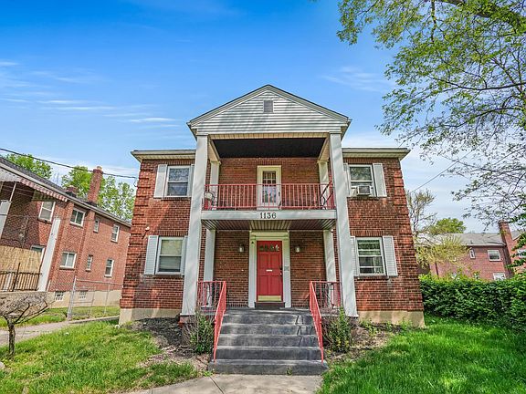 2nd image of 1136 Franklin Ave #2
