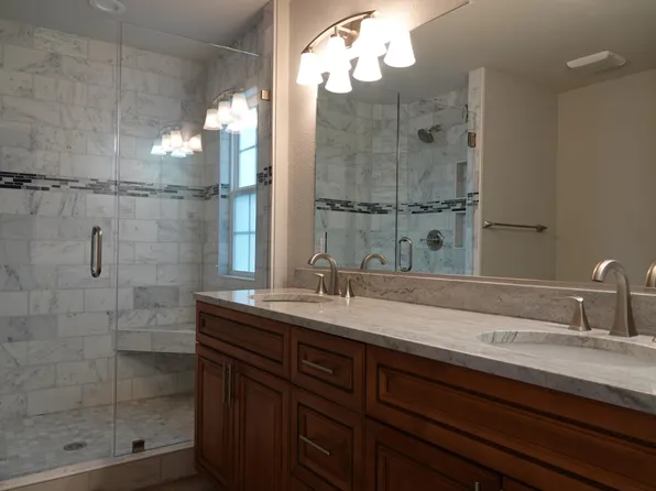 2226 E Berrie Cir, Virginia Beach, VA 23455