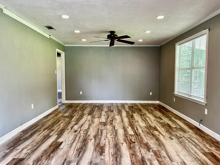 1761 Bass Rd — Photo 5