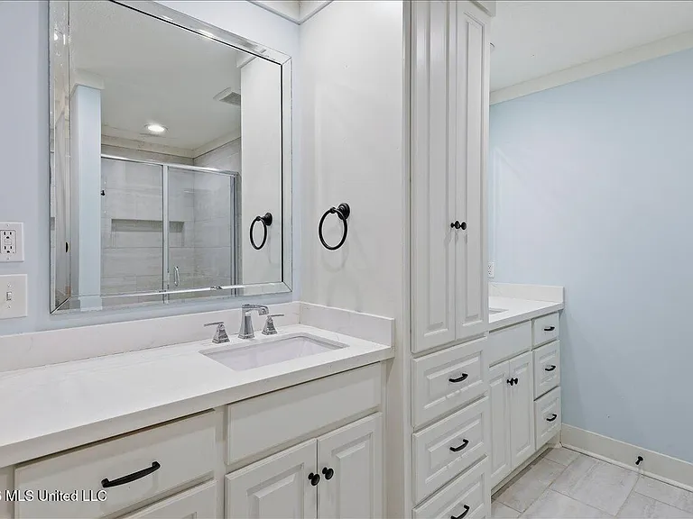 117 McCree Dr — Photo 26