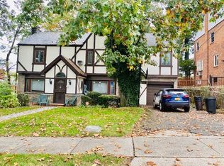 186-15 Avon Rd, Jamaica, NY 11432