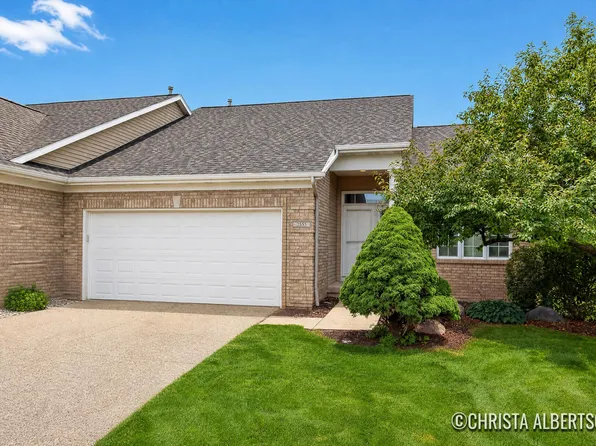 2555 Gracepoint Ct SE #40, Caledonia, MI 49316