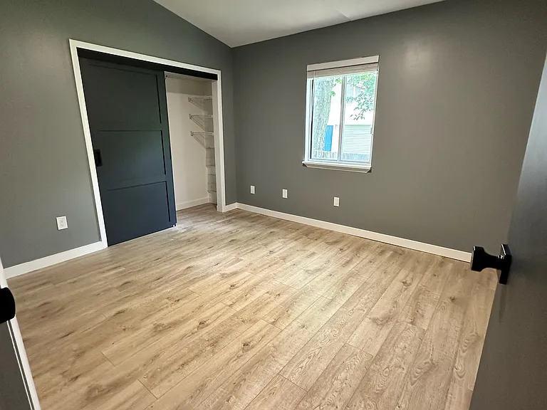 23815 Knickerbocker Rd — Photo 15