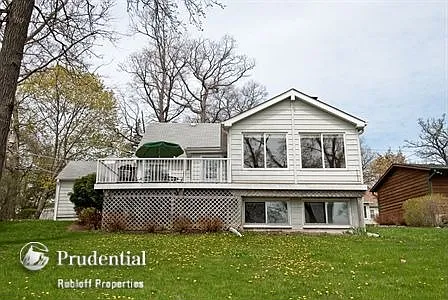 19239 W Forest Ln photo 1
